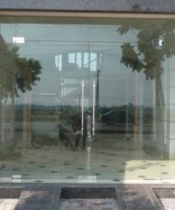 Cửa kính cường lực - cửa bản lề sàn 2 cánh