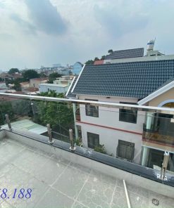 Lan can kính trụ hộp rỗng
