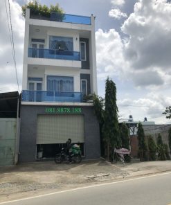 Lan can kính màu