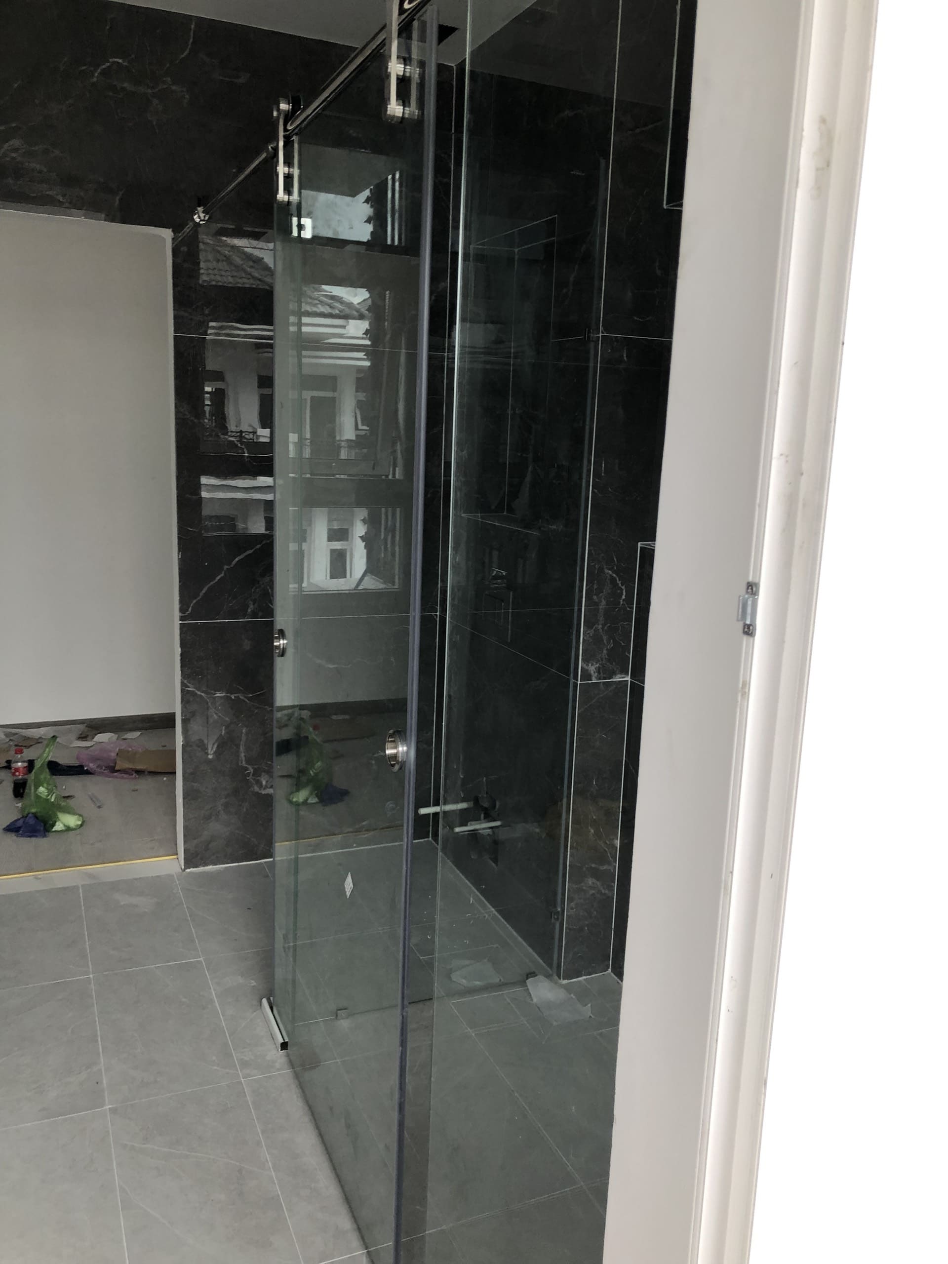 Phòng tắm kính cửa lùa phi 25