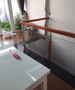 Cầu thang kính trụ dài đẹp3