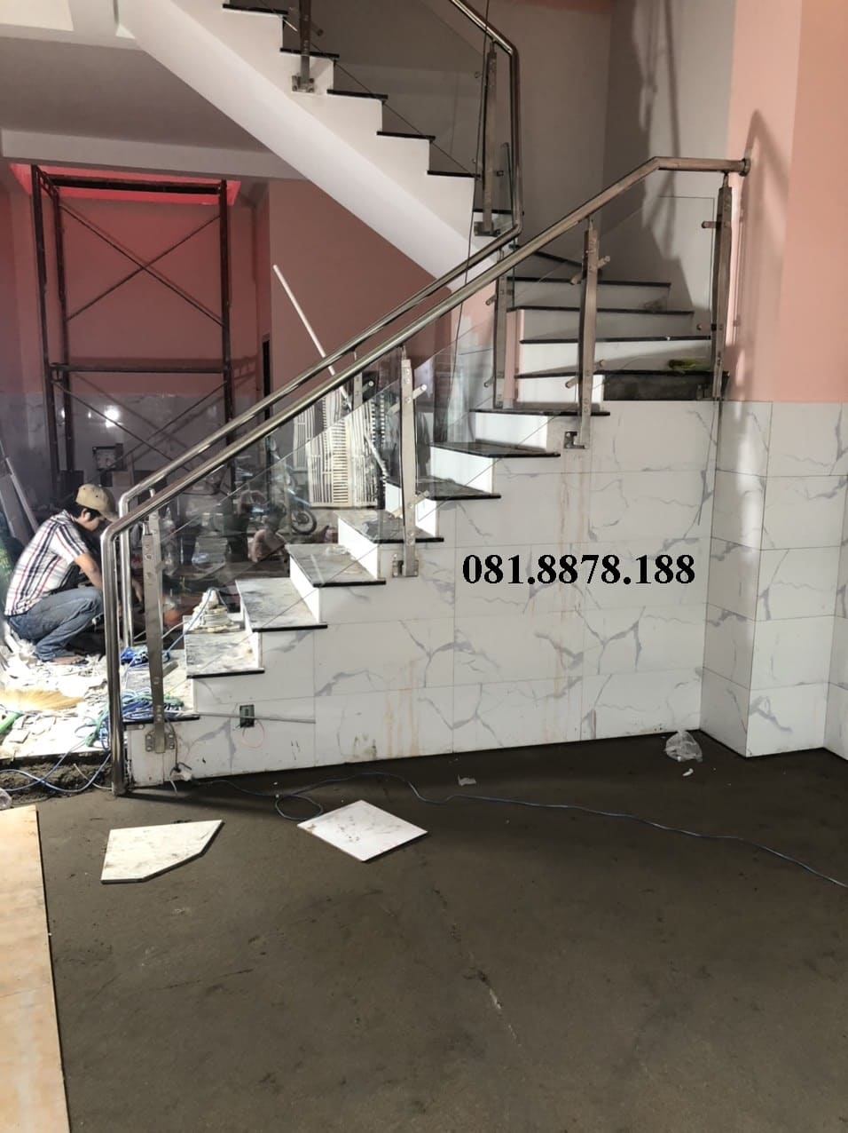 Cầu thang kính inox 304