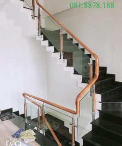 Cầu thang kính tay vịn hạt xoài