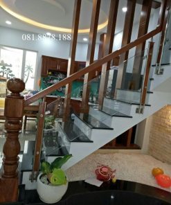 Cầu thang kính trụ lòng máng