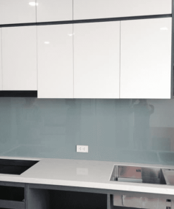 Kính ốp bếp màu xám