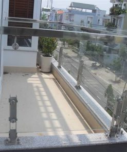 Lan can kính trụ lửng inox 304 cao 380