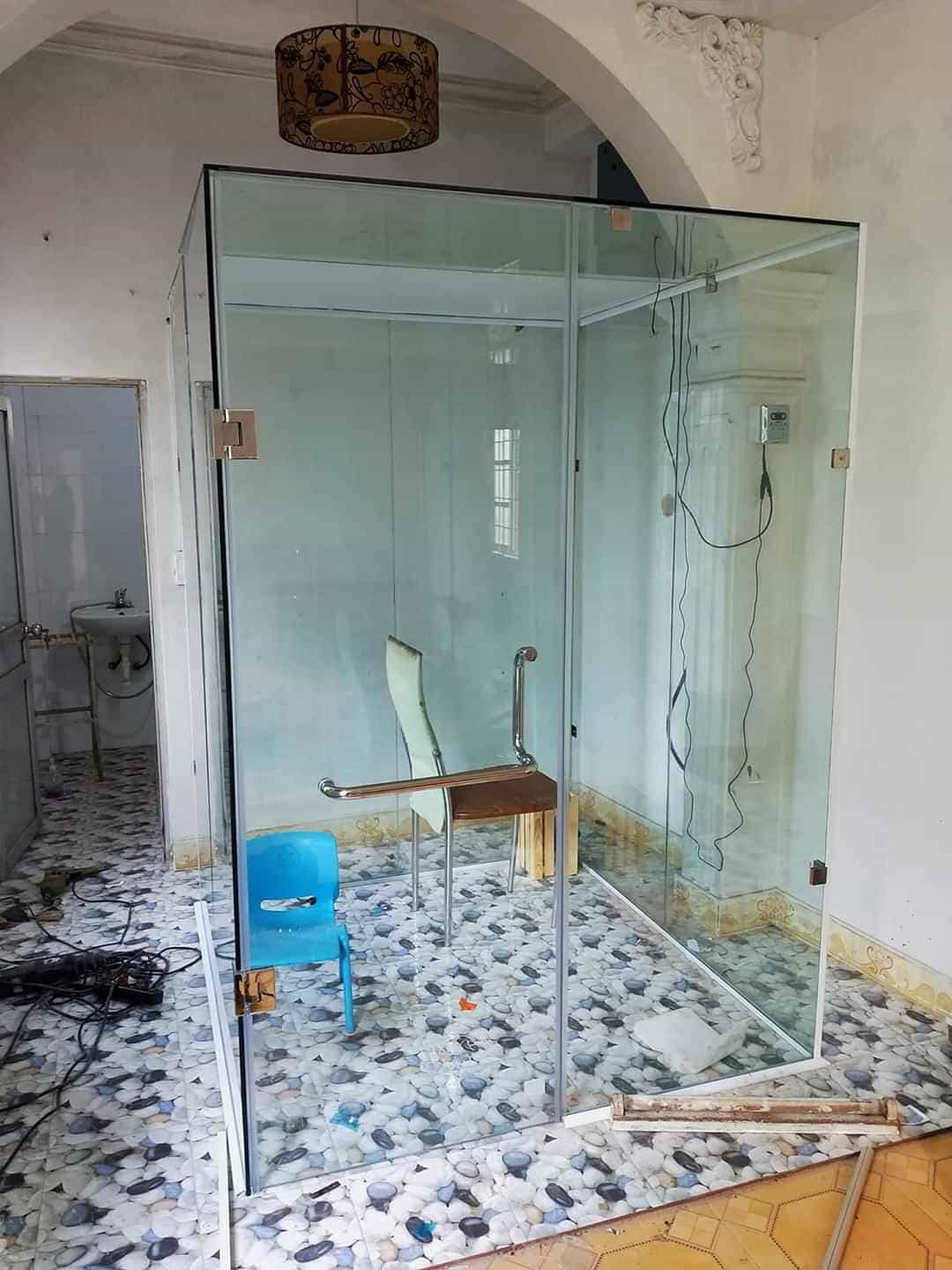 Phòng tắm kính xông hơi