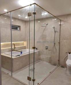 Phòng tắm kính 90 độ
