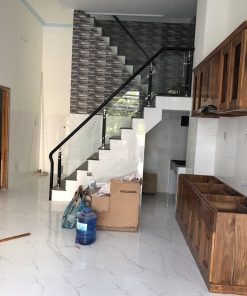 cầu thang kính sơn đen