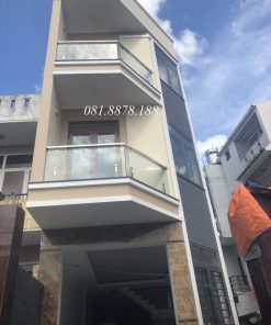 Lan can kính trụ hộp