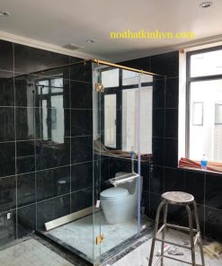 Phòng tắm kính mạ vàng